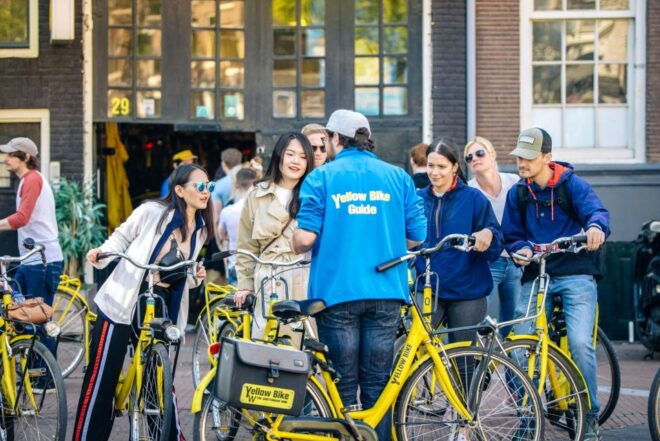 Amsterdam: Highlights and Hidden Gems Bike Tour - Famous Amsterdam Attractions