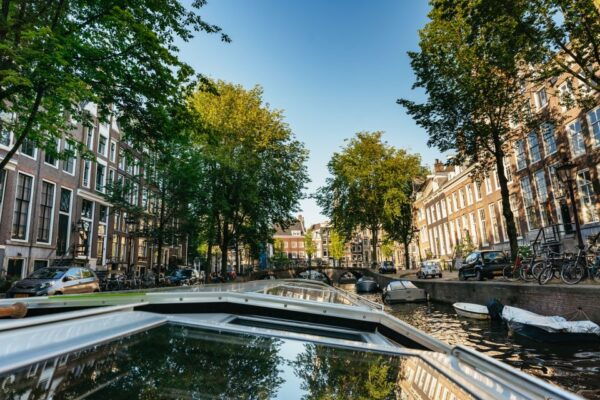 Amsterdam: Highlights Canal Cruise - Common Questions