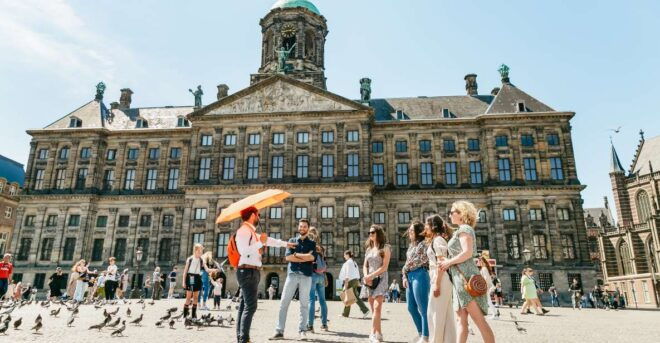 Amsterdam: Historical Highlights Walking Tour Plus Tasting - Customer Reviews