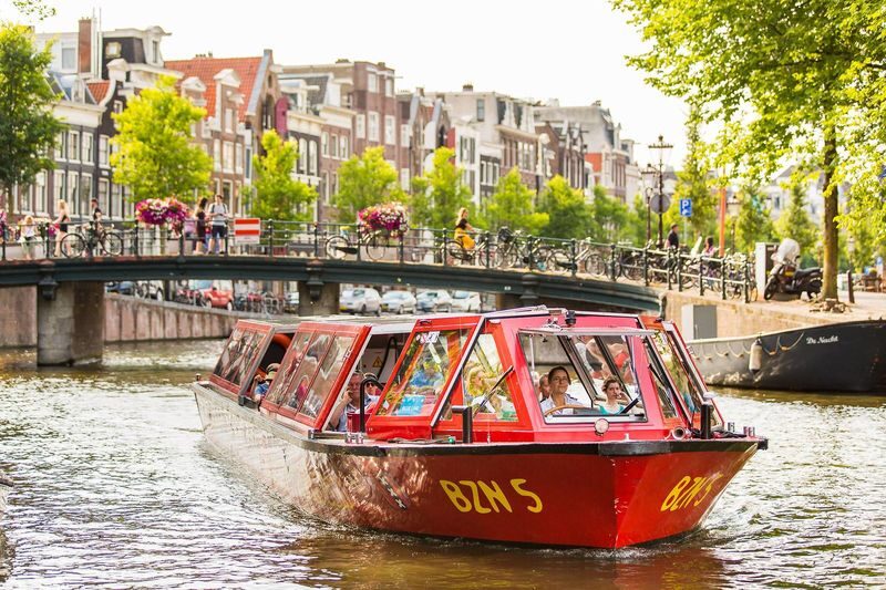 Amsterdam Hop-On Hop-Off Bus by City Sightseeing - Jordaan, Westerpark, and the canal boat