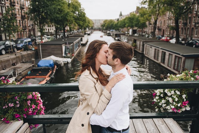 Amsterdam Instagram Photoshoot By Local Professionals - Expert Poses and Styling Tips