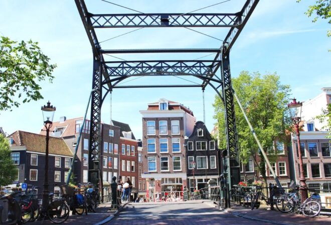 Amsterdam: Jordaan Area Walking Tour - Customer Reviews and Ratings