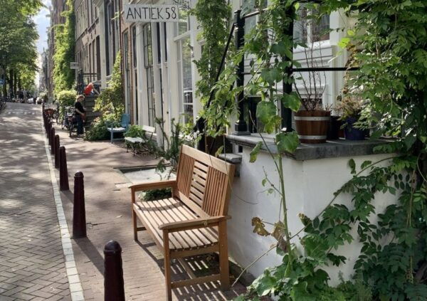 Amsterdam: Jordaan District Tour Mit Einem Deutschen Guide - Tips and Recommendations From the Guide