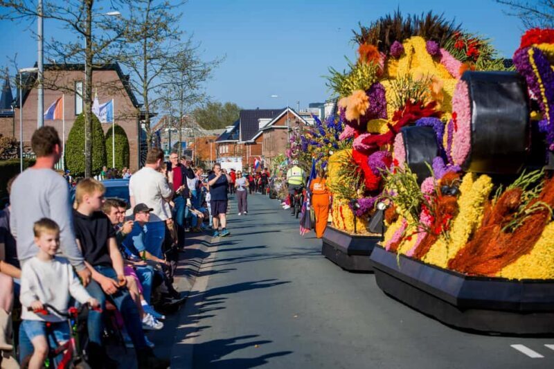 Amsterdam: Keukenhof Guided Tour and Flower Parade April 18 - Who Will Love This Tour?