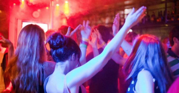 Amsterdam: Leidsplein Night Life Party Pub Crawl - Activity Details