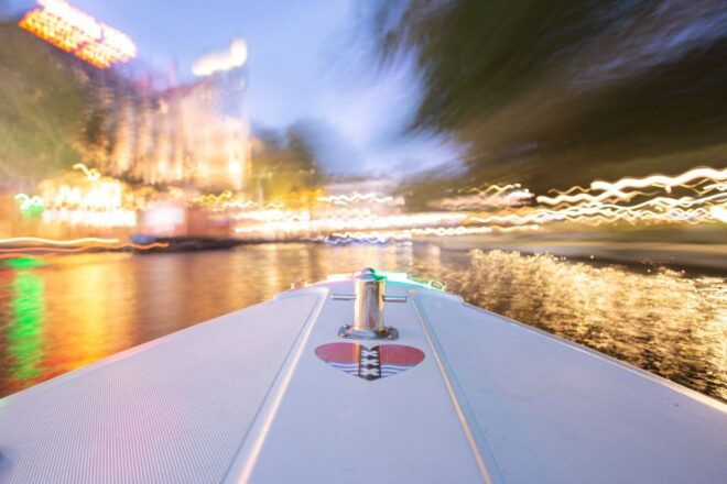Amsterdam Light Festival Boat Cruise - Grachtengordel Cruise