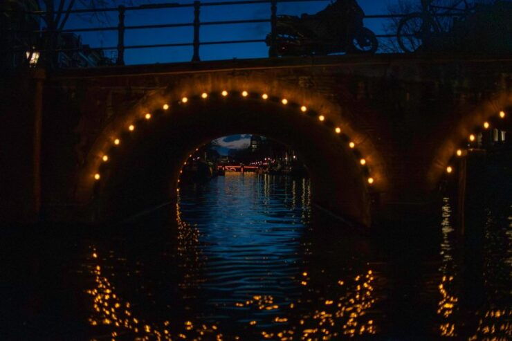 Amsterdam: Light Festival Canal Cruise With Audio Guide - Experience