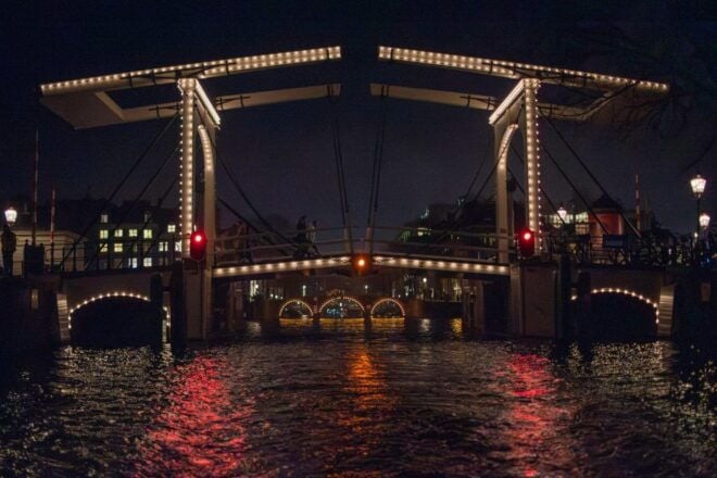 Amsterdam: Light Festival Canal Cruise With Audio Guide - Full Description