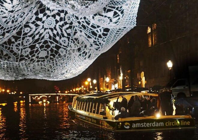 Amsterdam: Light Festival Canal Cruise With Welcome Drink - Customer Reviews and Rating