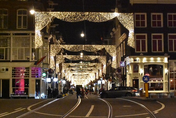 Amsterdam Light Festival Christmas Tour With Drinks and Snacks - Overall Experience and Atmosphere