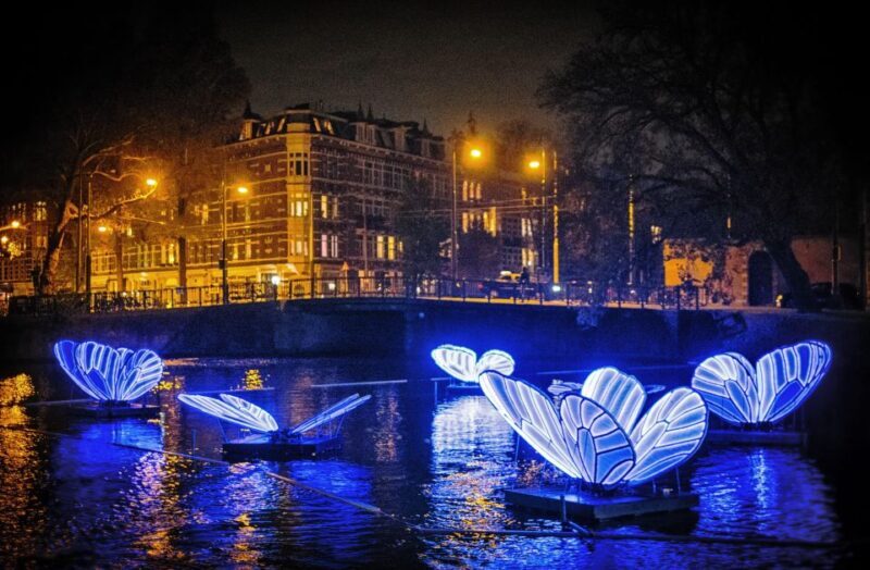 Amsterdam: Light Sculptures Small Boat Tour with Gluhwein - Authentic Feedback from Past Guests