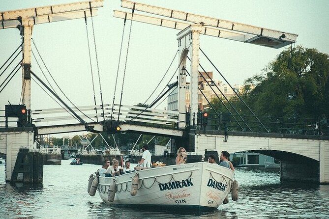 Amsterdam: Luxury Boat Cruise With Beers, Wines & Cocktails - Experience Overview