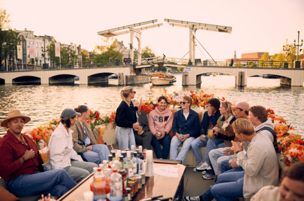 Amsterdam: Luxury Canal Cruise on Authentic Flowerboat - Customer Ratings and Testimonials
