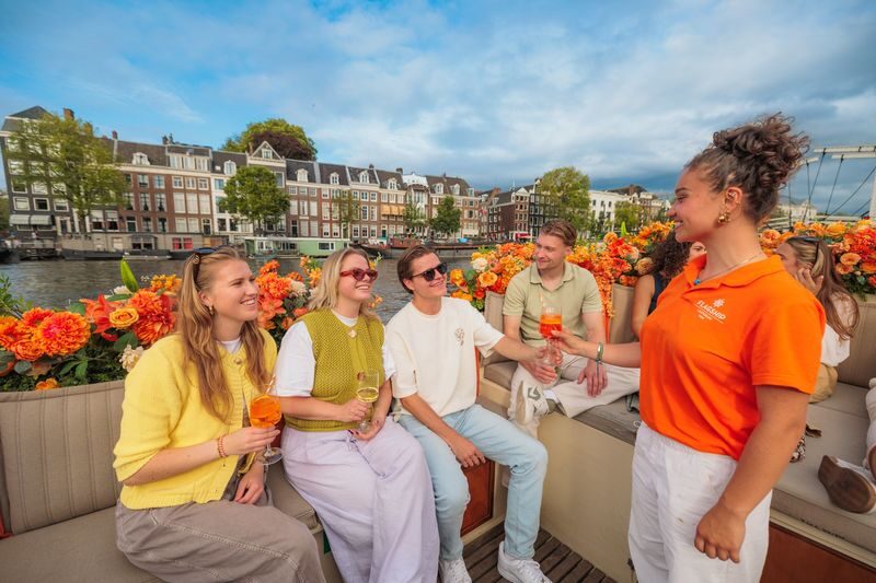 Amsterdam: Luxury Canal Cruise with Unlimited Drinks & Bite option - Is $23.45 good value?