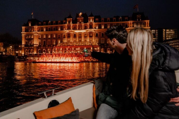 Amsterdam: Luxury Light Festival Cruise With Optional Drinks - Experience Highlights
