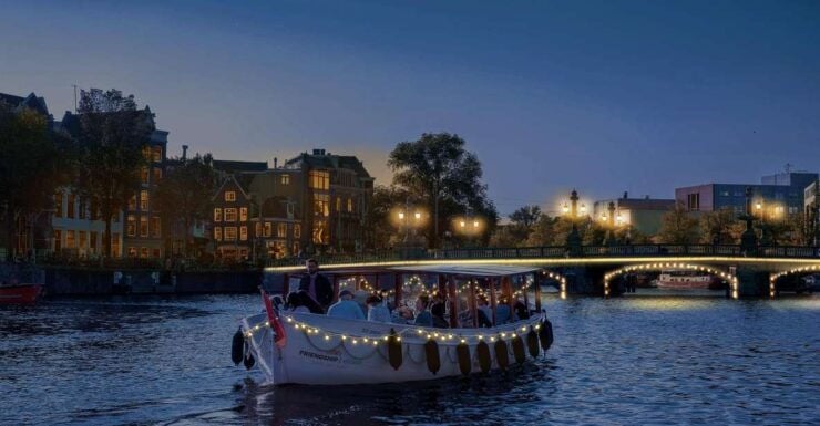 Amsterdam: Luxury Light Festival or Evening Cruise - Amsterdam Light Festival: A Spectacular Winter Experience