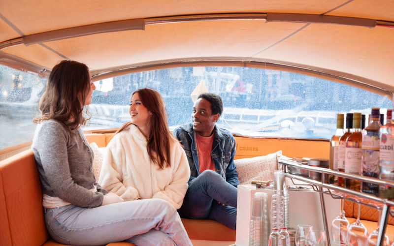 Amsterdam Luxury Open Boat Canal Cruise - Is the fare worth an hour?