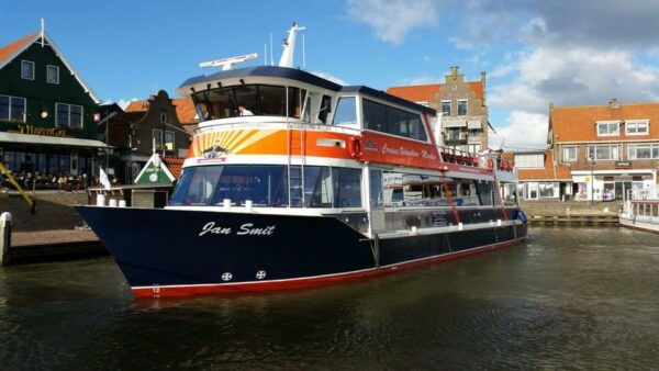 Amsterdam: Marken, Volendam, Edam (Private Driver & Tour) - Exploring Historic Edam