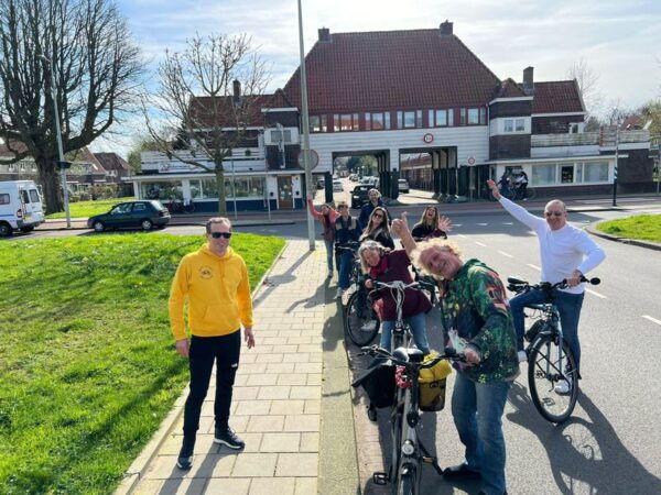 Amsterdam: Mikes Countryside E-bike Tour, Cheese & Clogs - Taking in Dutch Countryside