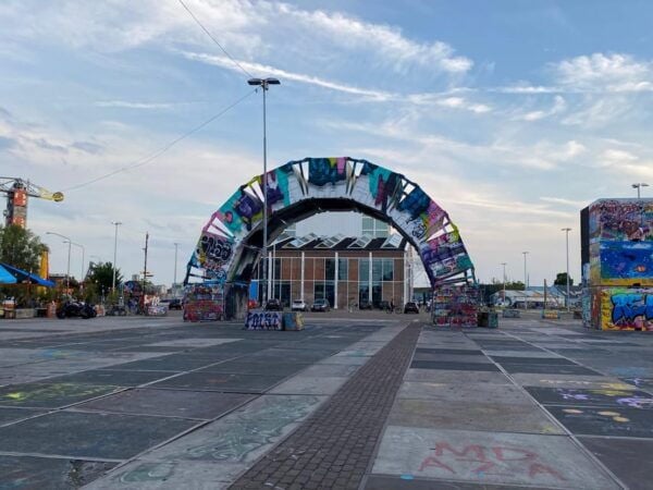 Amsterdam: Mikes Urban Bike Tour, Graffiti & Magnet Fishing - Discovering Urban Gems
