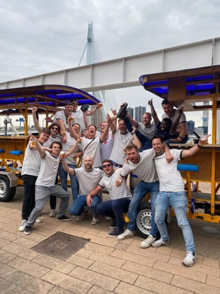 Amsterdam: MIXED - Beer & Bubbles Bike Tour - Accessibility and Transportation