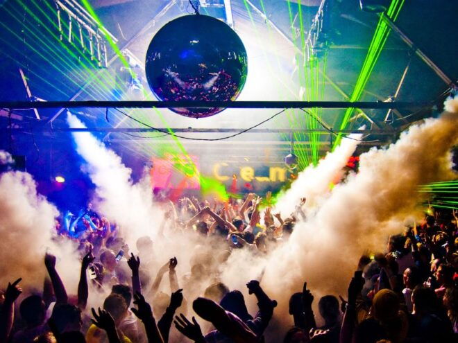 Amsterdam: Moco Museum & Nightclubs Admission Combo W/ Taxi - Customer Reviews and Feedback