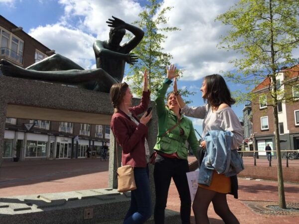 Amsterdam: Murder Mystery Game on WhatsApp With Remote Guide - How to Start and Play the Game