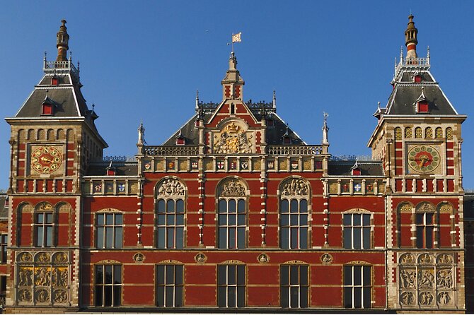 Amsterdam Must-See Bike Tour With a Local Expert Guide - The Sum Up