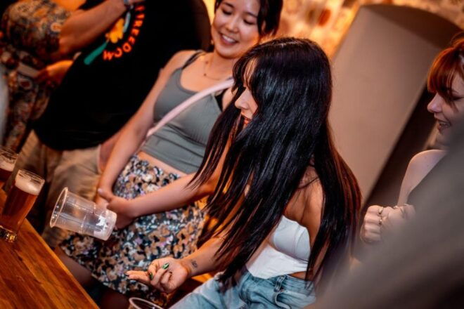 Amsterdam: New Year's Eve Pub Crawl With VIP Club Entry - Inclusions