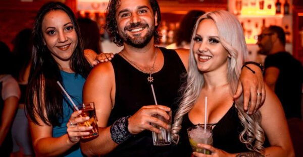 Amsterdam: New Year's Eve Pub Crawl With VIP Club Entry - The Sum Up