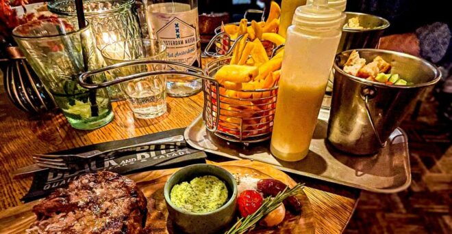 Amsterdam: Nightclub Pass With 3-Course Dinner - Select Participants and Date