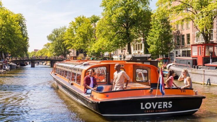Amsterdam: Nightlife & Canal Cruise Ticket - Nightlife Experience