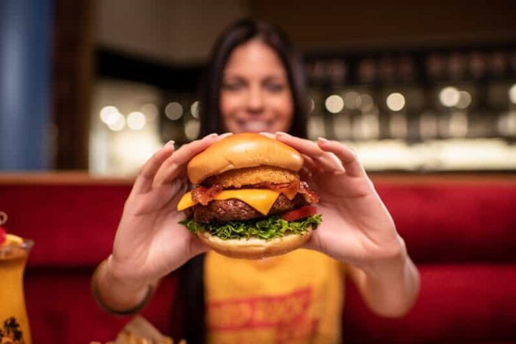 Amsterdam Nightlife Ticket With a GOLD MENU Hard Rock Dinner - Dining Experience at Hard Rock Cafe