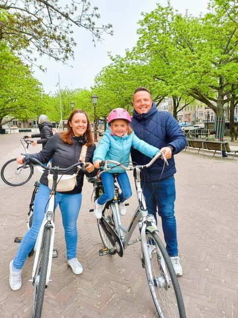 Amsterdam: Off the Beaten Path Bike Tour in French - A Deep Dive into the Experience