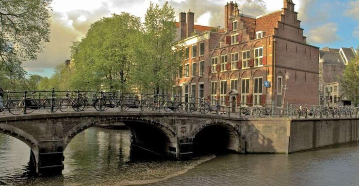 Amsterdam Old Town: Self-Guided City Walk - Highlights of the Self-Guided City Walk