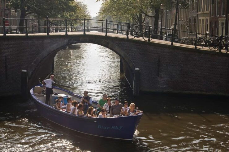 Amsterdam: Open Boat Canal Cruise - Experience and Itinerary