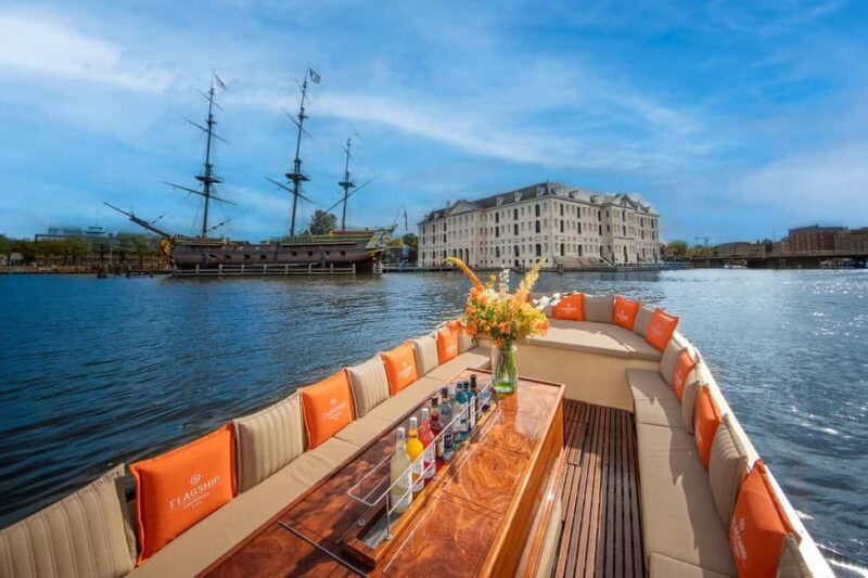 Amsterdam: Open Boat Cruise & Unlimited Drinks & Bite Option - Exploring the Canal Cruise in Depth