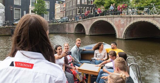 Amsterdam: Open Boat Tour With Local Guide - Experience Highlights