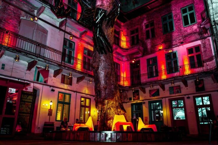 Amsterdam: Original Pub Crawl Party With VIP Entrance - Activity Details