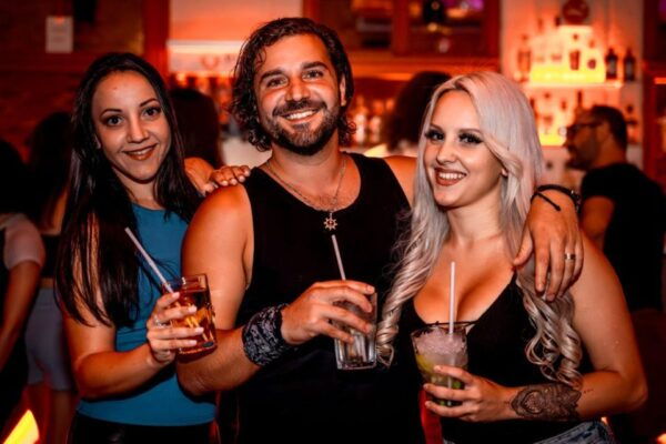 Amsterdam: Original Pub Crawl Party With VIP Entrance - Directions