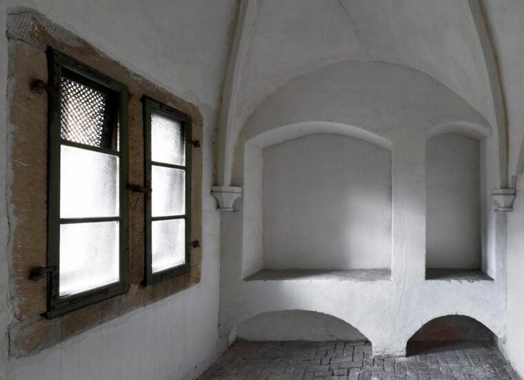 Amsterdam: Oude Kerk Entry Ticket - Practical Tips for Visitors