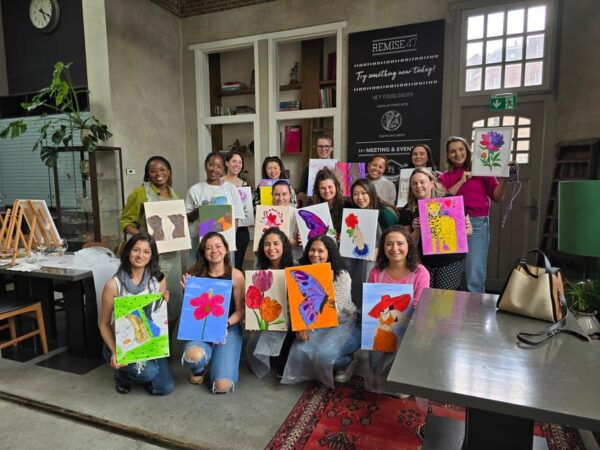 AMSTERDAM: Paint & Sip in Barbue - Booking Information