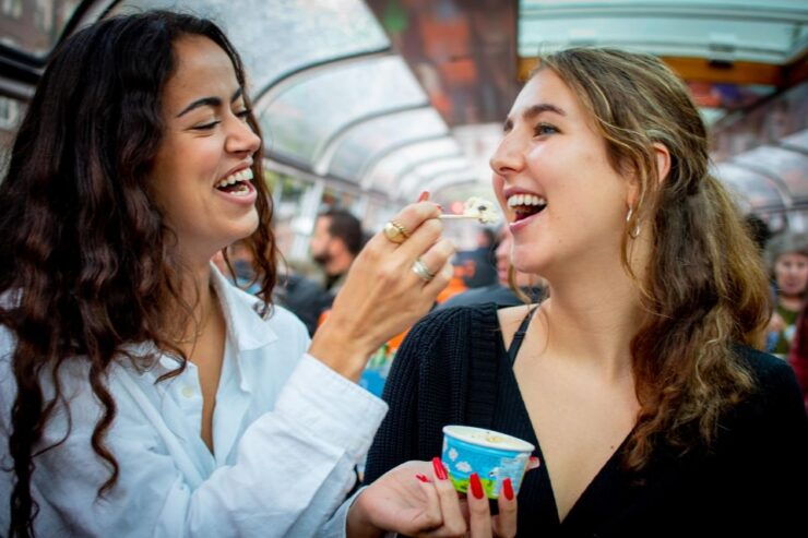 Amsterdam: Pizza Cruise With Drinks - Pizza Options