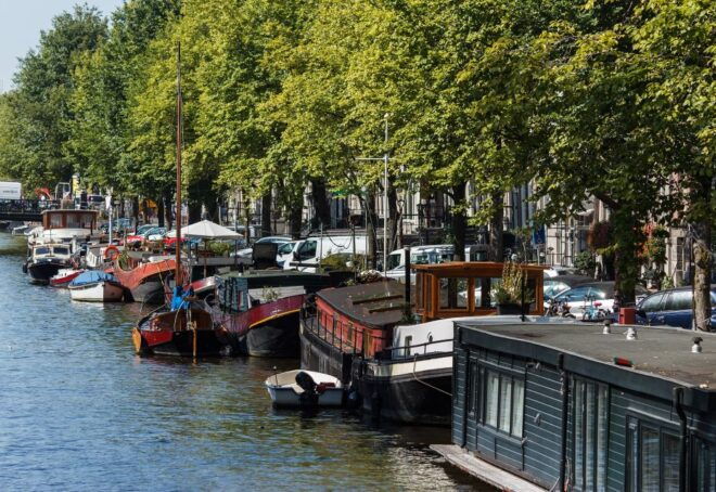 Amsterdam: Private Alternative Walking Tour - Inclusions of the Tour Package