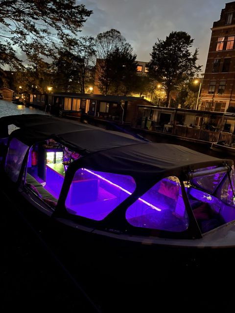 Amsterdam: Private Amsterdam Light Festival Guided Cruise - Inclusions