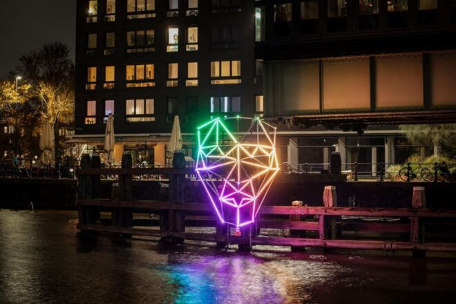 Amsterdam: Private Amsterdam Light Festival Guided Cruise - Selecting Participants and Date