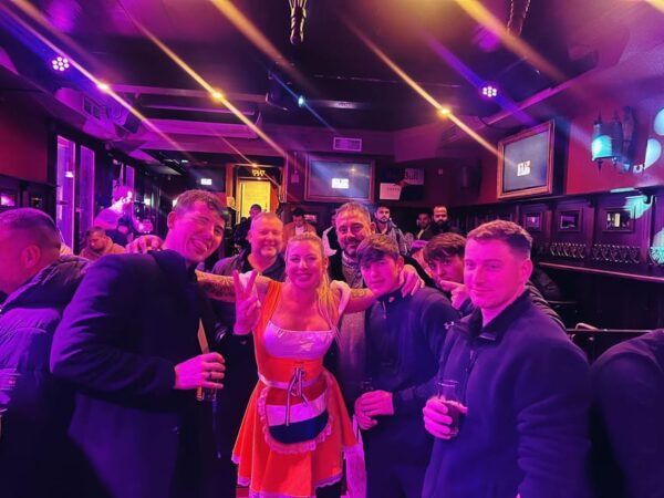 Amsterdam: Private Bar Hopping Tour With Bar Maid - Tour Itinerary