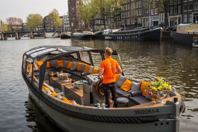Amsterdam: Private BBQ Cruise With Personal Chef & Drinks - Review Summary