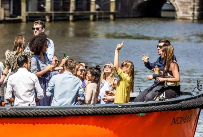 Amsterdam: Private BBQ Cruise With Personal Chef & Drinks - Important Information