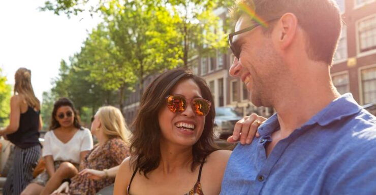 Amsterdam: Private Canal Cruise in German + Unlimited Drinks - Good To Know
